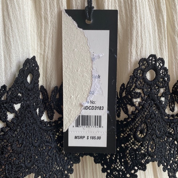 ROMEO + JULIET COUTURE NWT Off Shoulder Maxi Dress - Picture 9 of 12